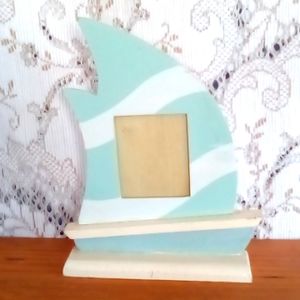 3/$15..🐒Sail ship frame wooden